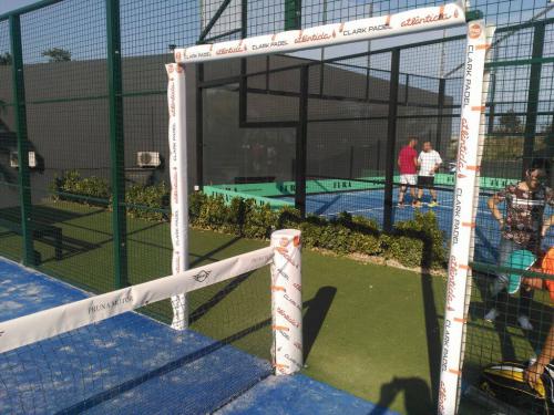 Protecciones pista padel